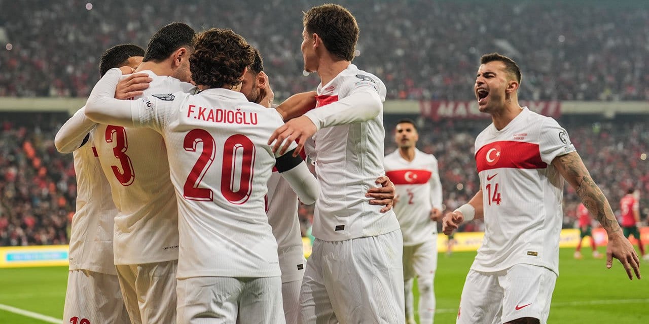 A Milli Takım 71 yıllık hasreti bitirme peşinde! İspanya Türkiye: İlk 11'ler