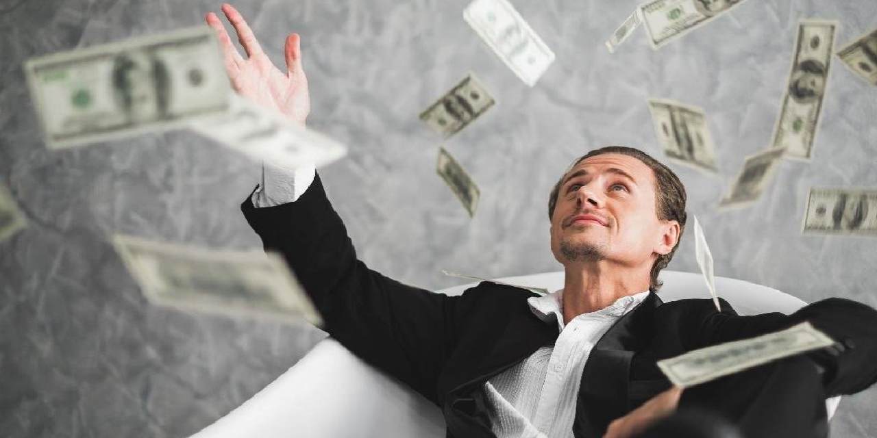 Türkiye dolar milyoneri artışında dünya lideri