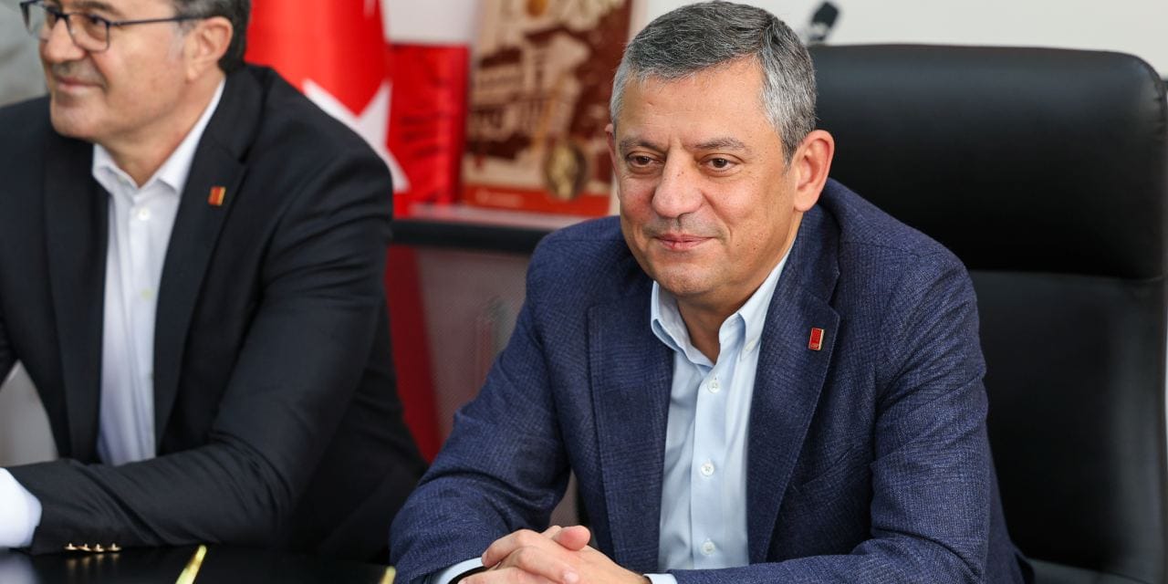 Özgür Özel banka hesaplarını açıkladı