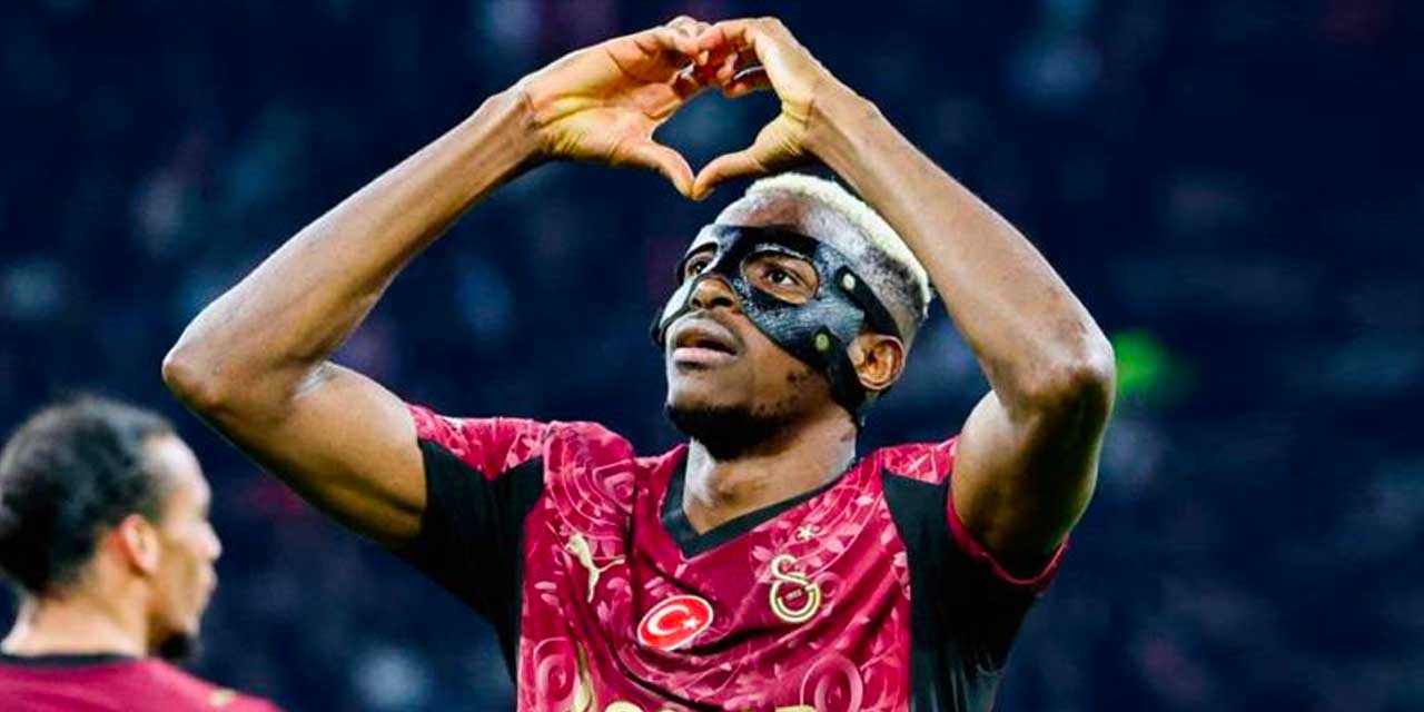 Osimhen uçaktan iner inmez son durumunu açıkladı