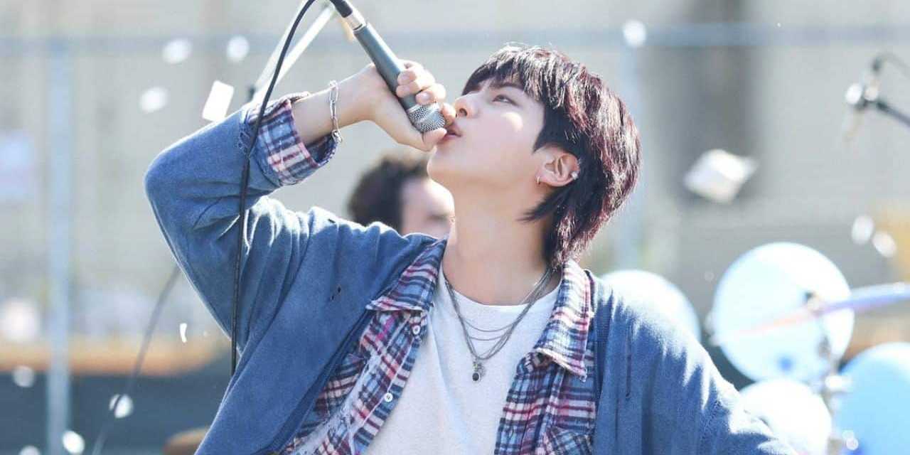 Ünlü şarkıcıyı izinsiz öpen hayranı cinsel saldırı ile suçlandı