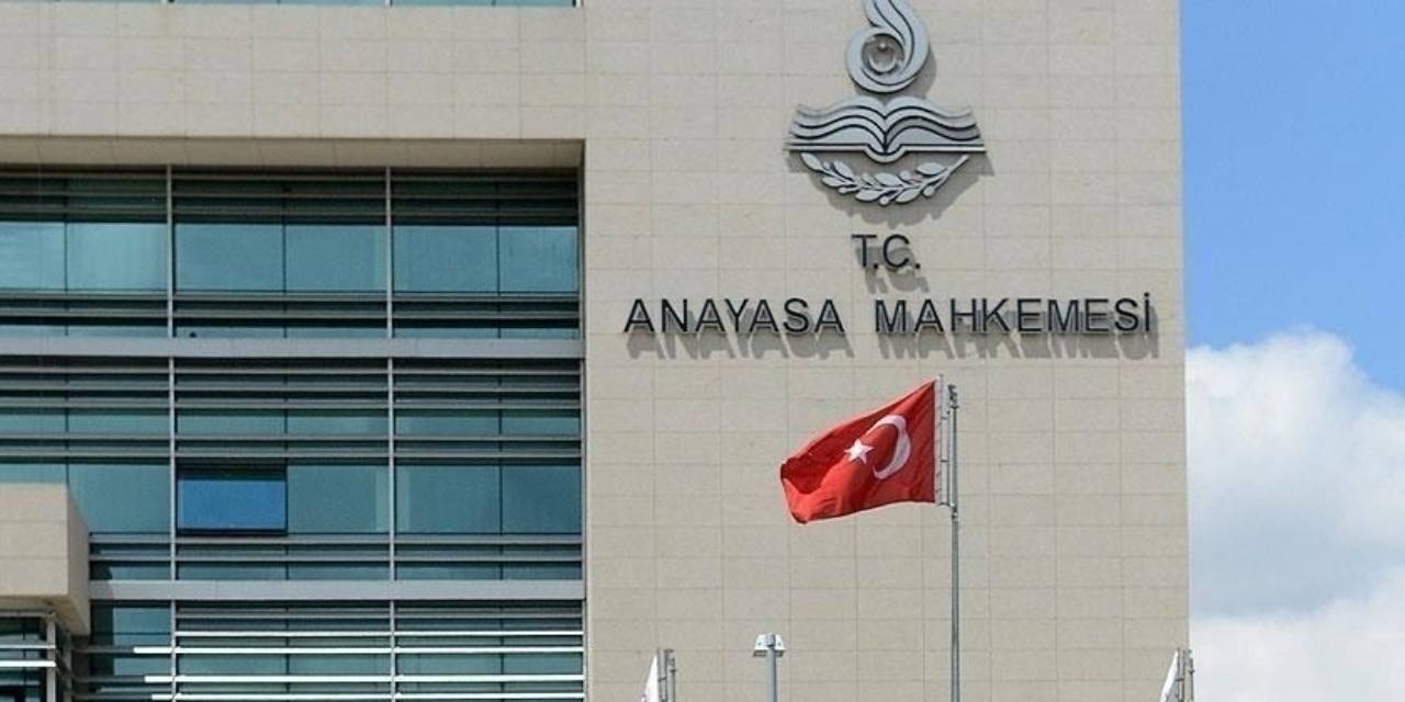 AYM kararını uygulamayan yargıçlar için suç duyurusu