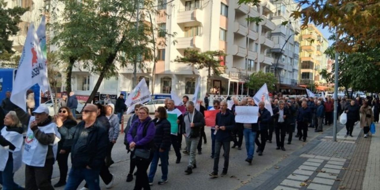 "Yeter artık" diye isyan ettiler sokağa indiler: Bağıra bağıra yürüdüler
