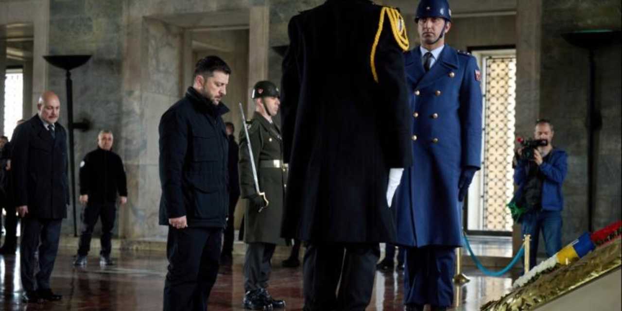 Zelenski, Anıtkabir'i ziyaret etti