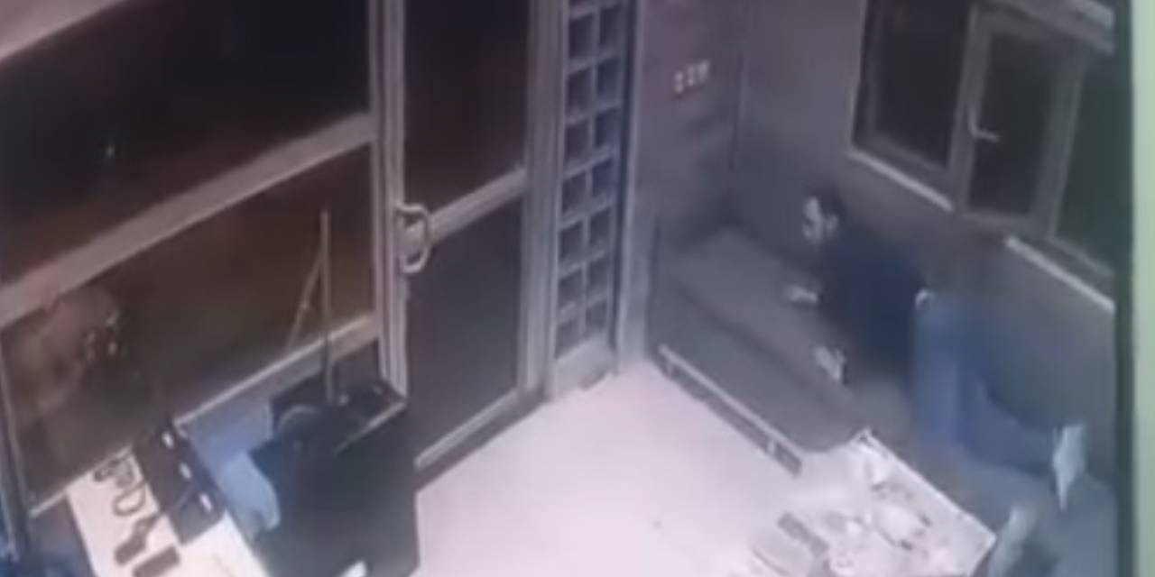 Taksiciyle tartışan yolcu peş peşe kurşun yağdırdı!