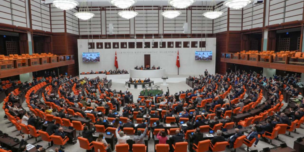 Vakıflar Kanununda değişikliği öngören 15 madde kabul edildi! CHP'li Rızvanoğlu: Bu bir mülkiyet transferi operasyonudur