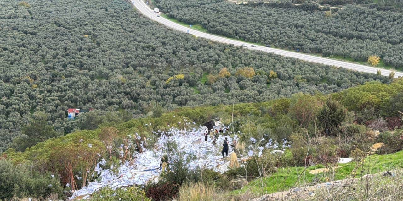 Kontrolden çıkan TIR uçurumdan yuvarlandı: 2 ölü!