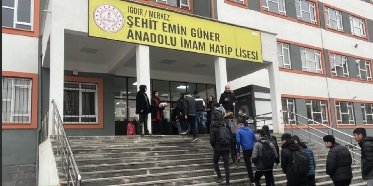 Okulda dehşet! Sınıf arkadaşını karnından bıçakladı