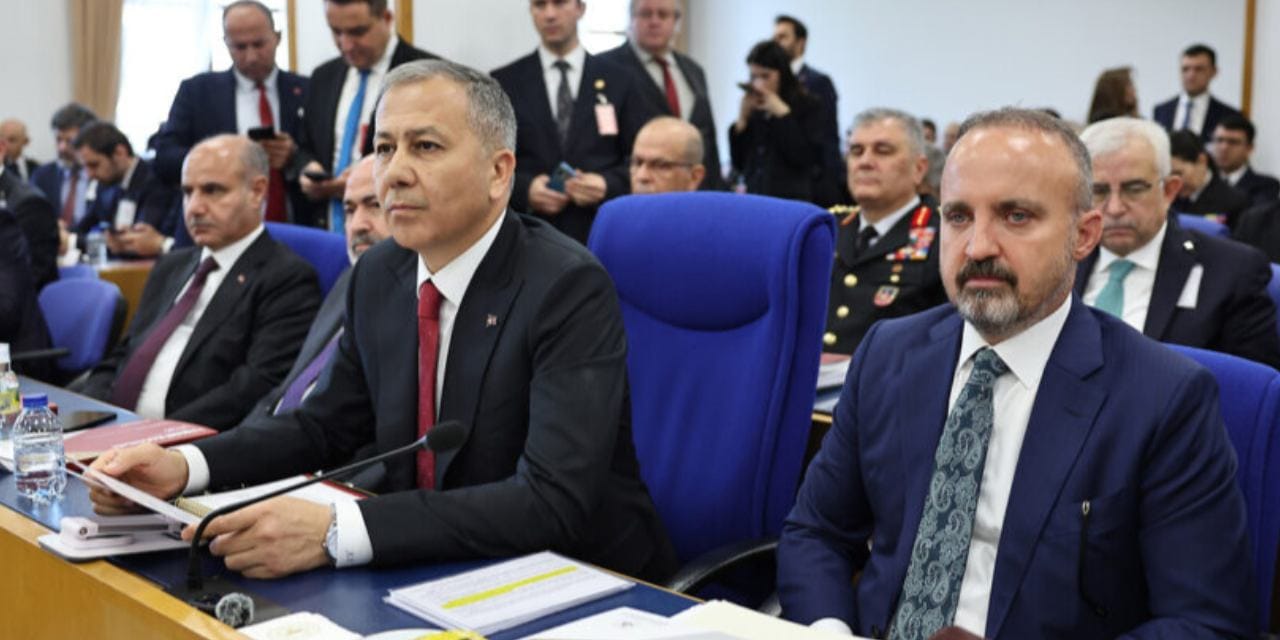 İçişleri Bakanlığı'nda kriz! Yerlikaya Bülent Turan'ın üzerini çizdi!