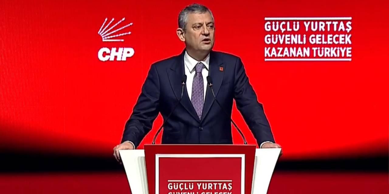 Özgür Özel iktidar vaatlerini açıkladı: Yoksulluğu yönetmeye değil yok etmeye geliyoruz