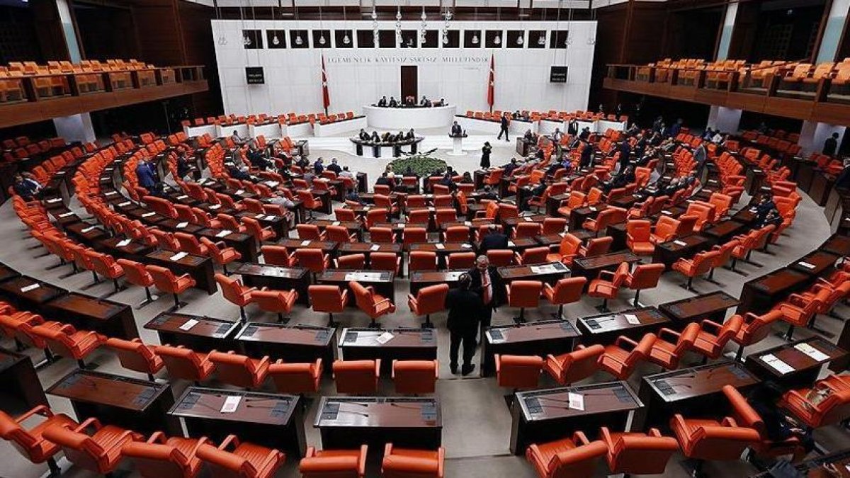 AKP, yargı paketi için harekete geçti