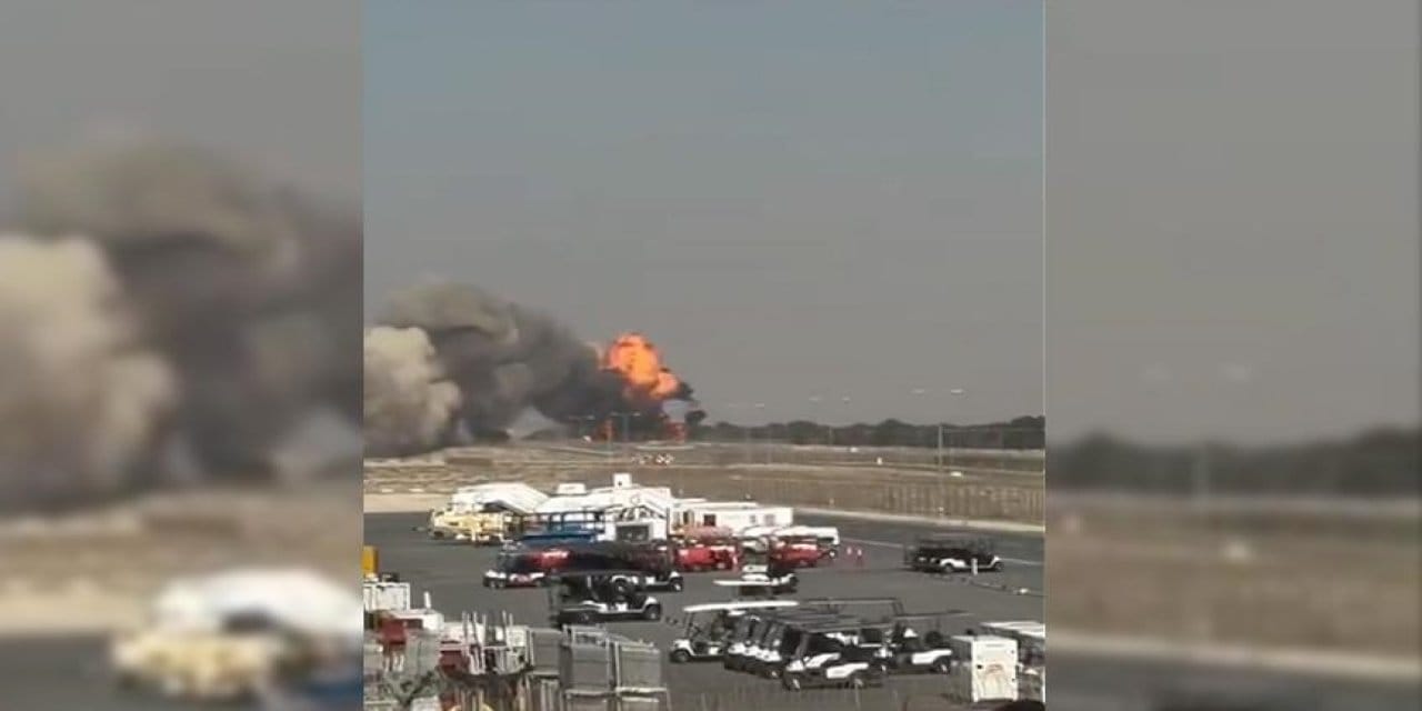 Hint savaş uçağı Dubai'de düştü