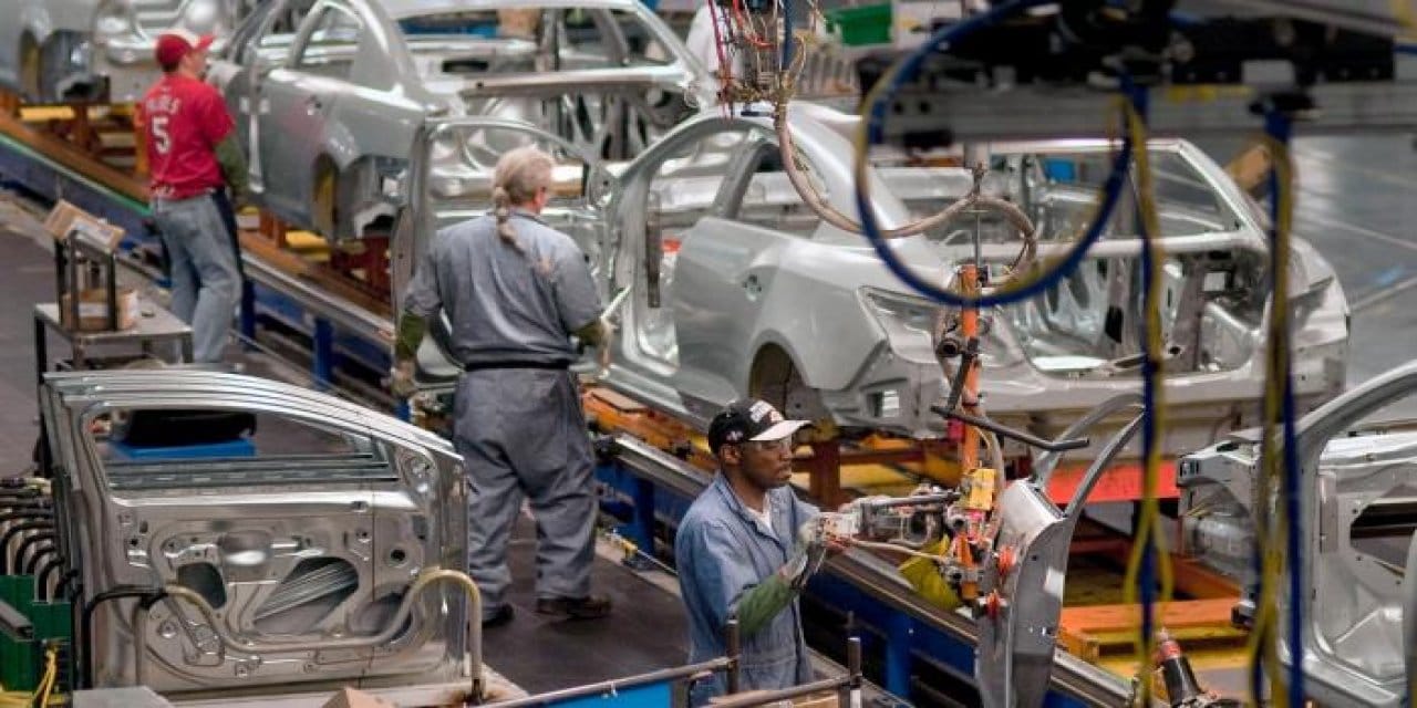 Avrupa'da yeni devasa yatırım: Hangi otomobil şirketi yeni bir süper fabrika hazırlıyor?