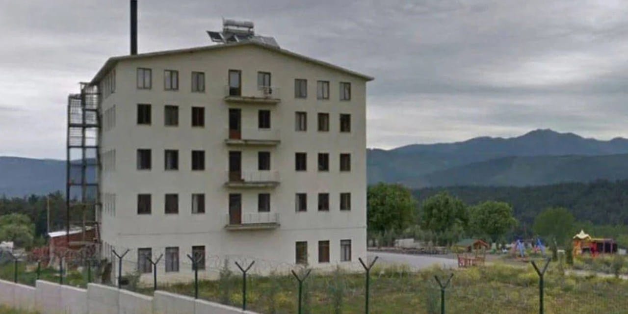 Tarikatçılar çocuk istismarının üstünü örttü! Tek bir ceza da almadılar