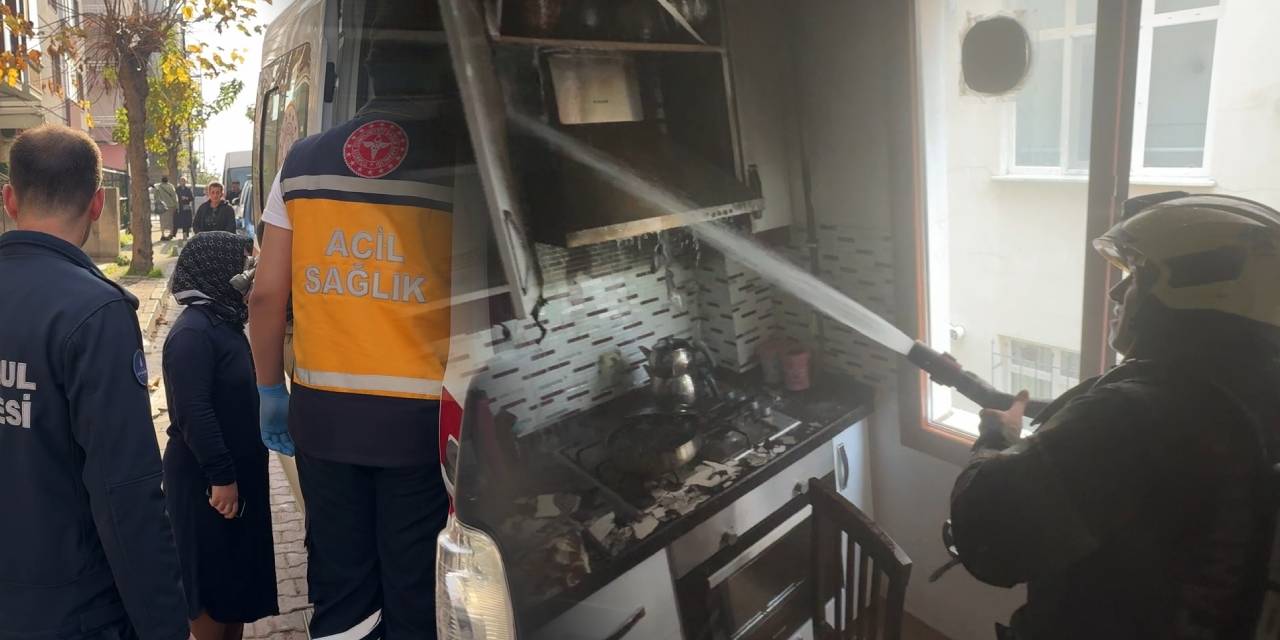 Ocakta unutulan tencere yangına yol açtı: Anne ve 2 çocuğu son anda kurtarıldı