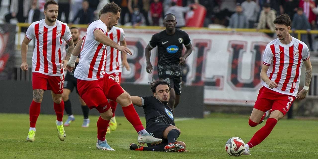 Boluspor 10 kişi kalan Amedspor'u dağıttı