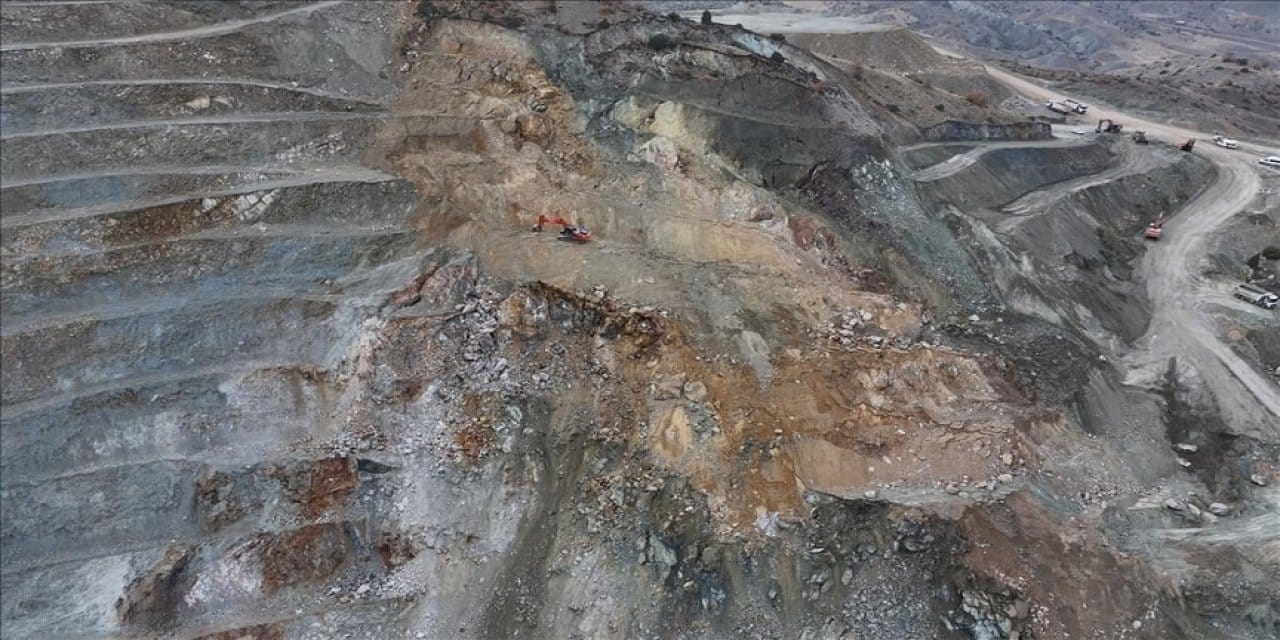 Sivas'taki maden göçüğünde 7. gün: Şantiye müdürünü arama çalışmaları sürüyor