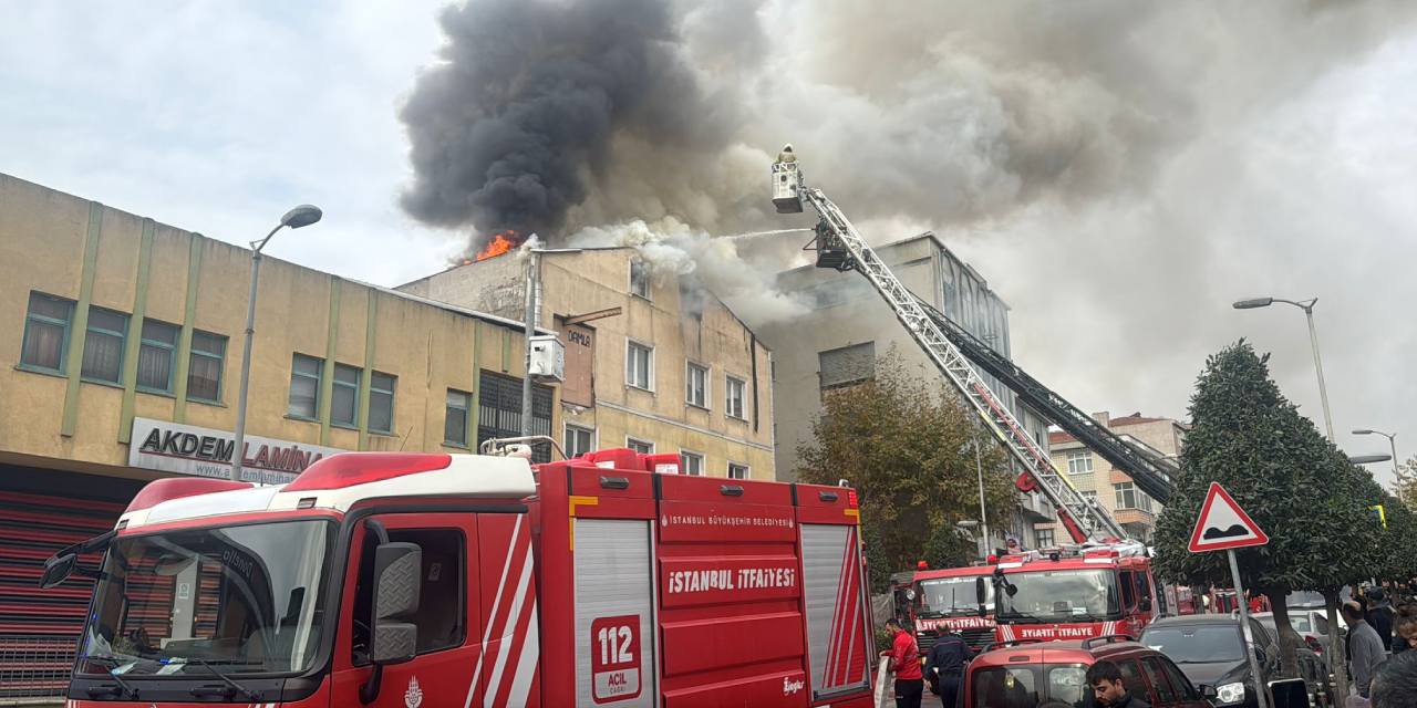 Güngören'de tekstil fabrikasında yangın