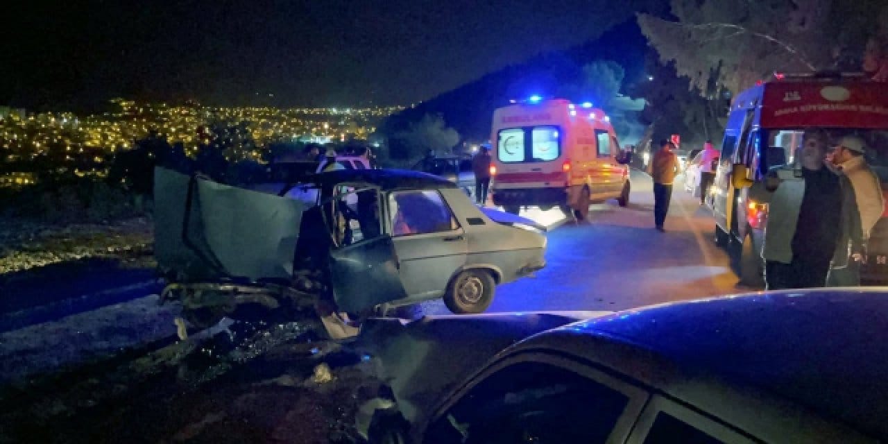 Adana’da otomobiller kafa kafaya girdi! 7 yaralı