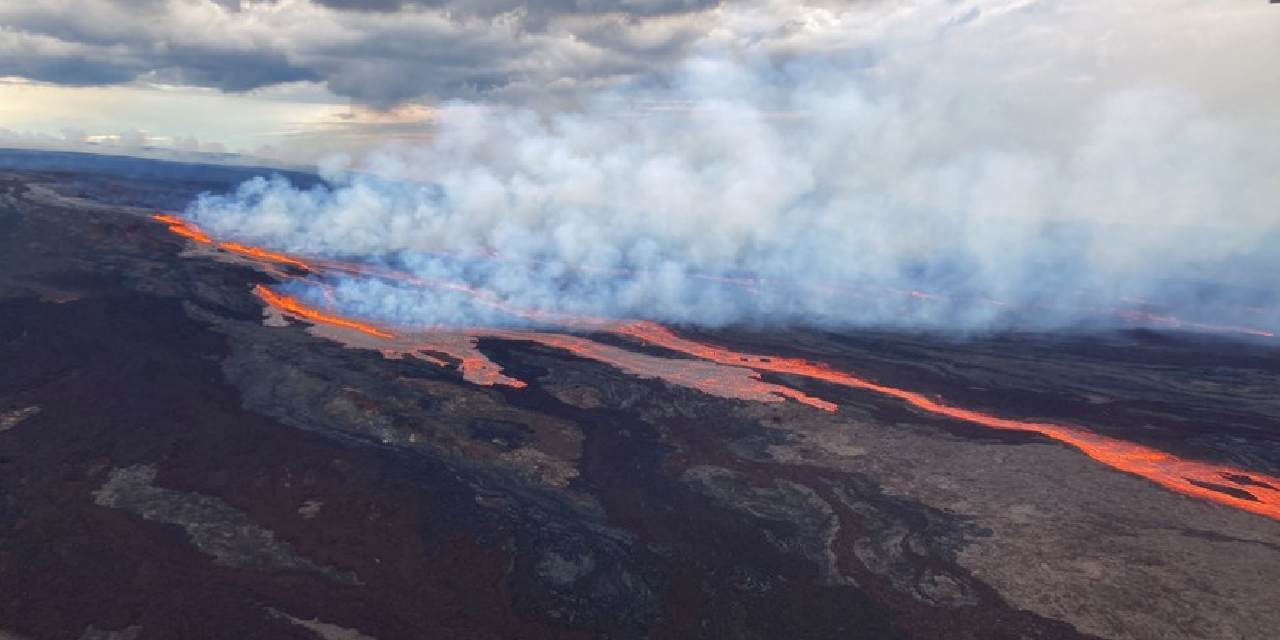 Son bir yılda 37'nci kez! Kilauea yanardağı yeniden uyandı