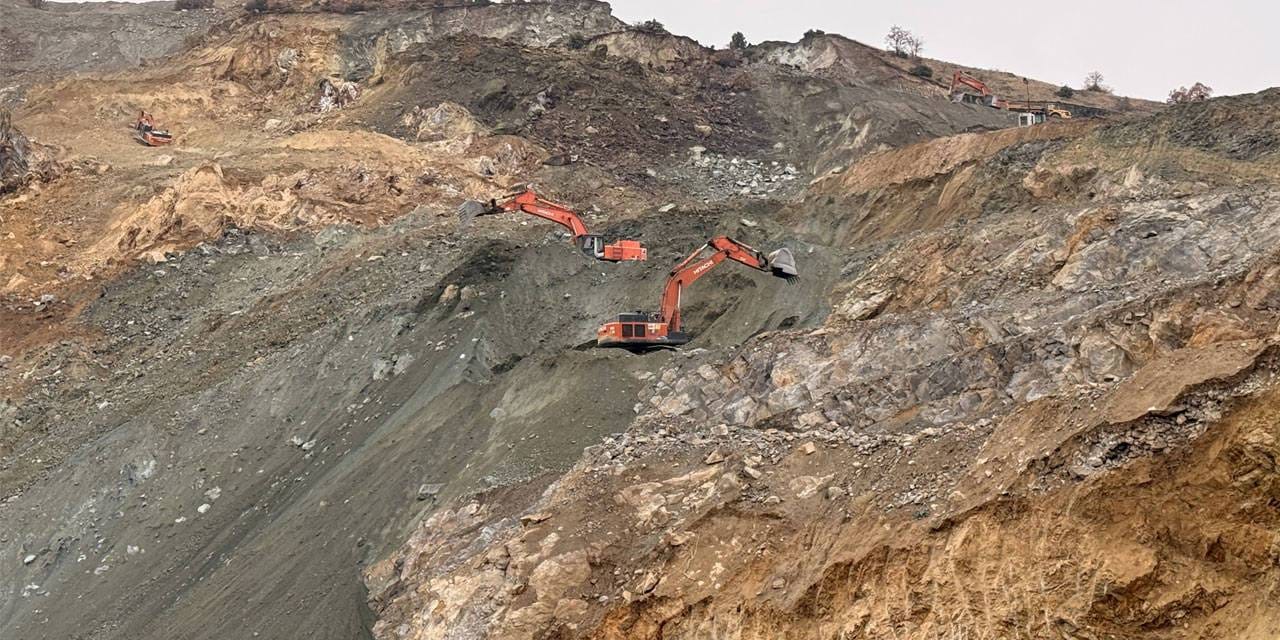 Sivas'ta 66 yaşındaki işçi 8 gündür toprak altında