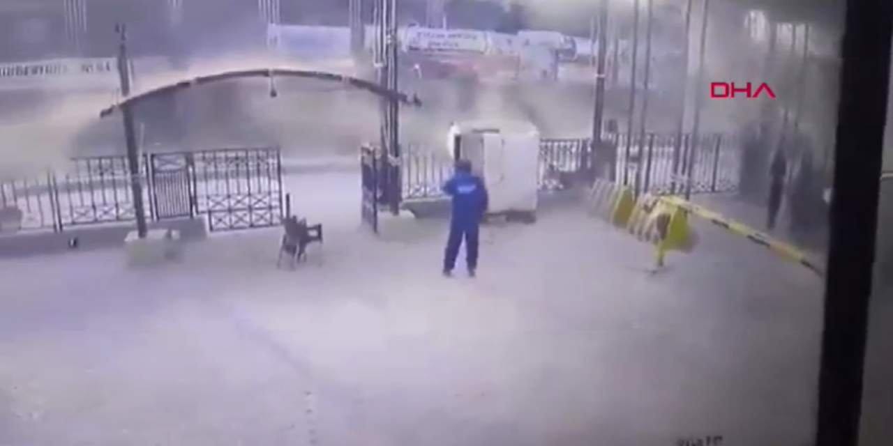 Pakistan'da jandarma karakoluna bombalı saldırı