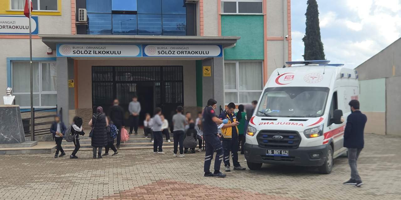 Bursa'da 20 öğrenci zehirlendi