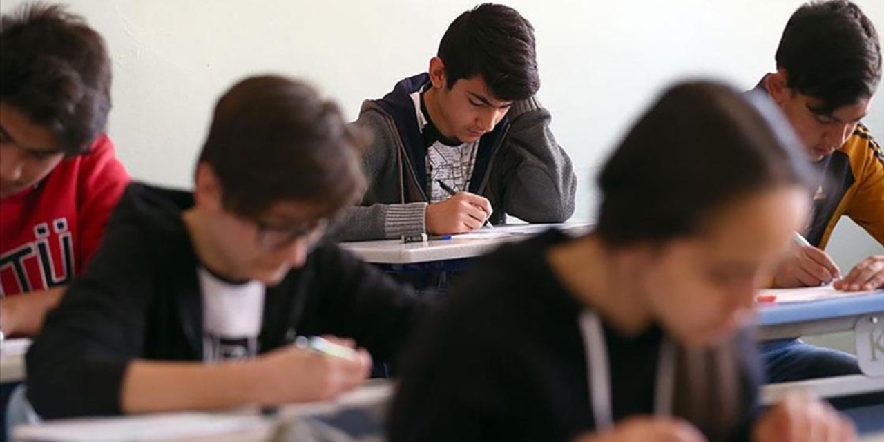 Lise eğitim süresi kısalacak mı? Yusuf Tekin'den İngiltere örneği: 15-16 yaşında üniversiteye gidiyorlar