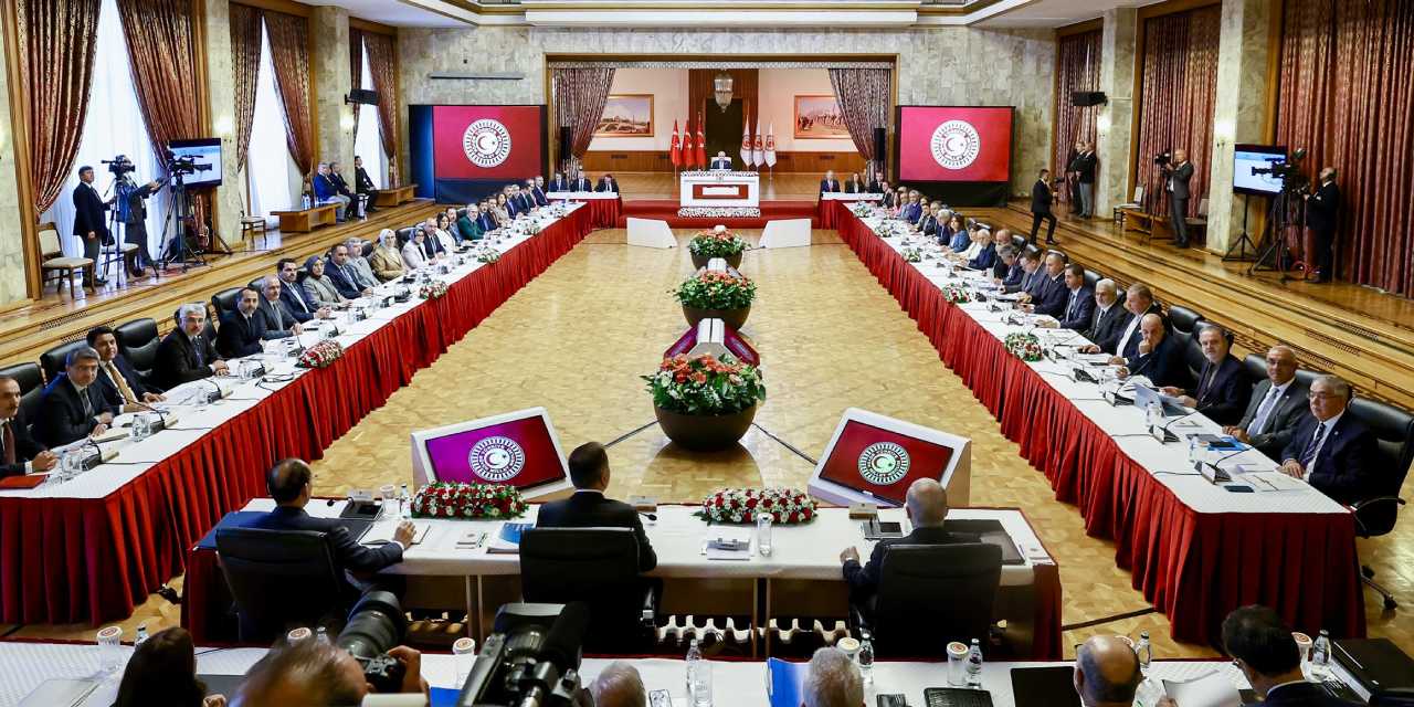 Süreç komisyonu İmralı ziyaretini görüşecek