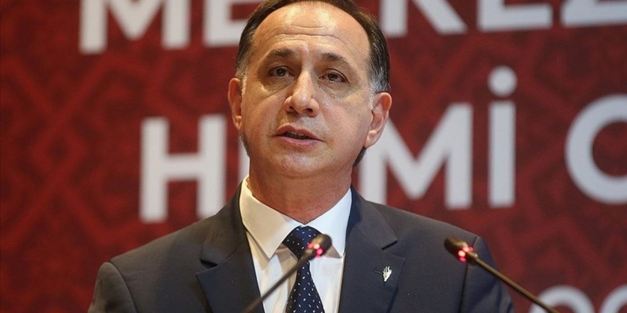 "Ey MHK başkanı gurur duyuyor musun eserinle? Ayıp ayıp!"