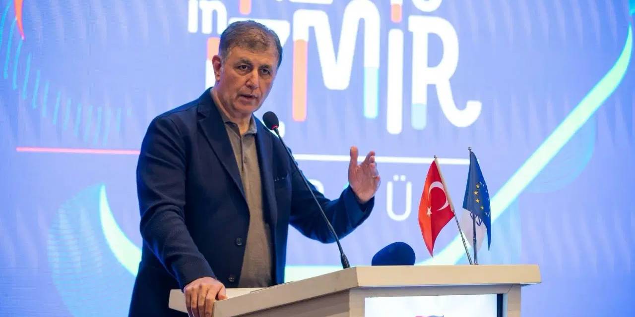 Cemil Tugay'dan AKP'ye geçecek iddialarına yanıt: Tükürüğe boğarlar