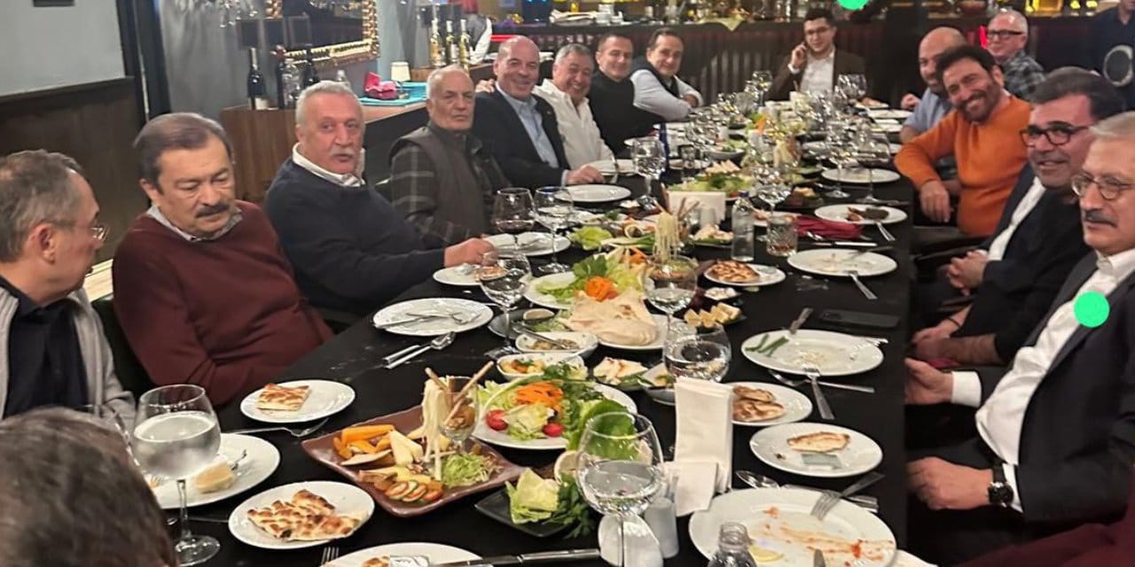 Yine bir kimler kimlerle beraber fotoğrafı! Kılıçdaroğlu'nun isteği ile HSK'ya girmişti... Mehmet Ağar detayı