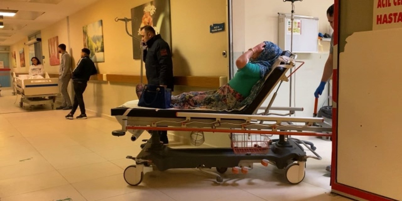 Bursa'da lastiği patlayan otomobil şarampole devrildi