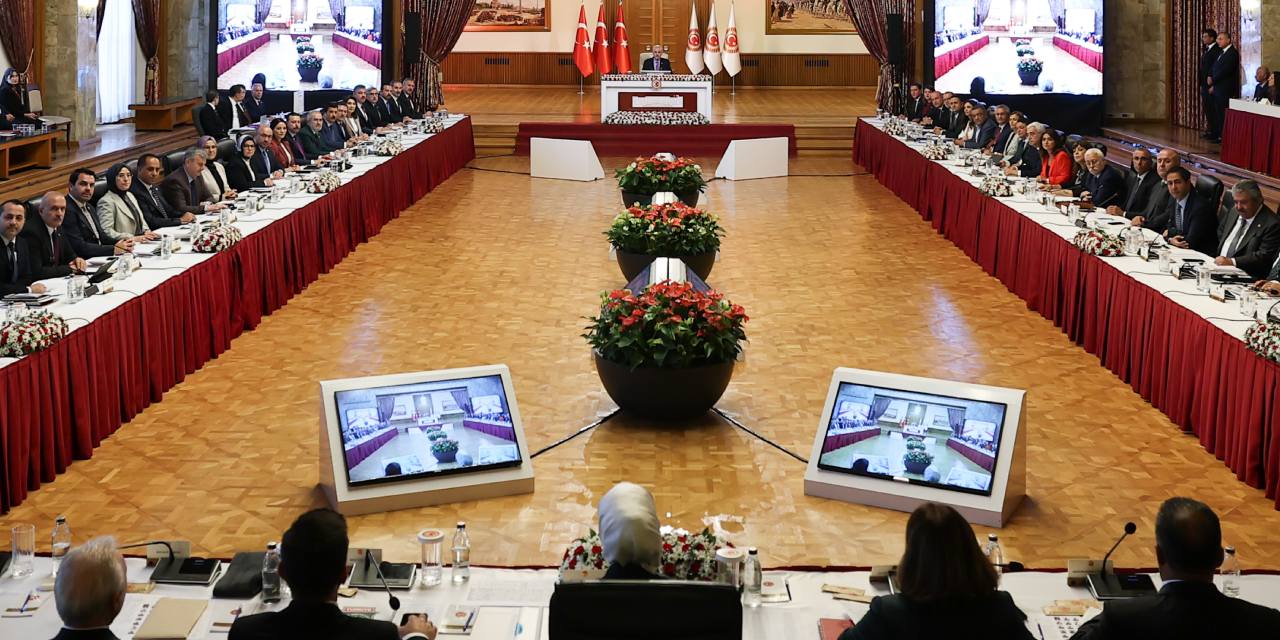 CHP'nin İmralı kararı sonrası yapılan ilk anket! Destekleyenlerin oranı belli oldu