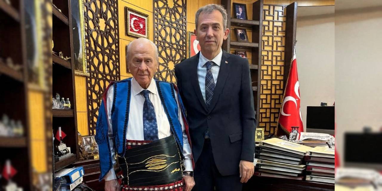 Alevi-Bektaşi Kültür ve Cemevi Başkanı Özzeybek'ten Bahçeli'ye ziyaret