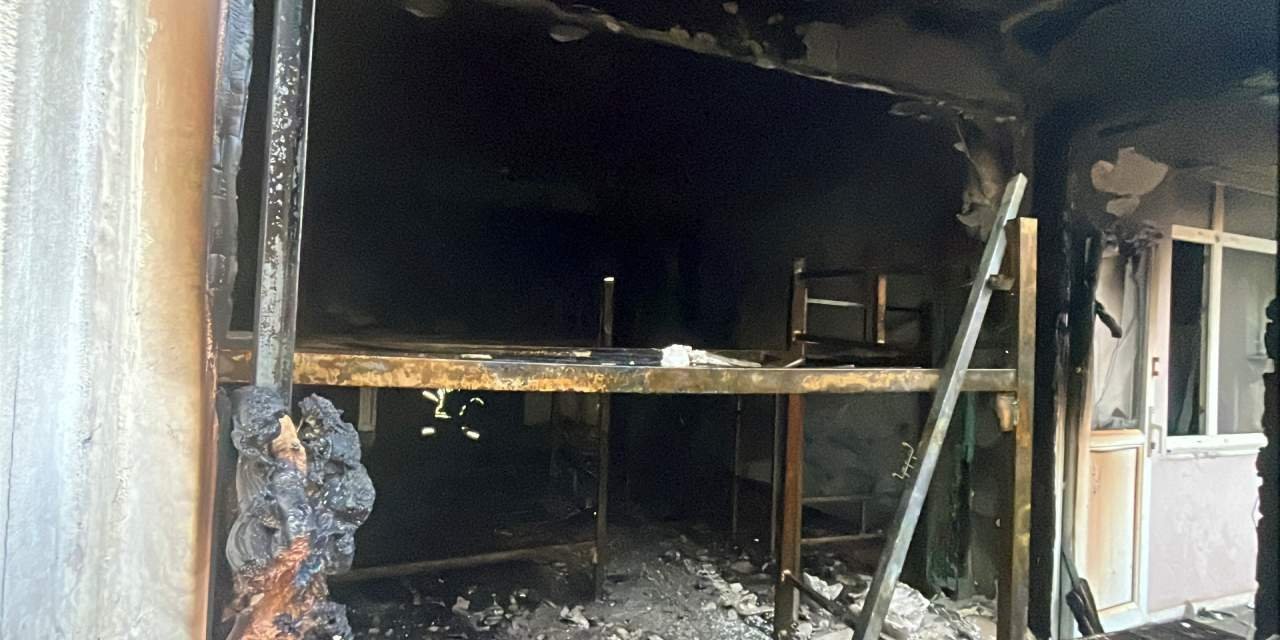 'Paramı alamadım' dedi: İşçilerin kaldığı binayı ateşe verdi