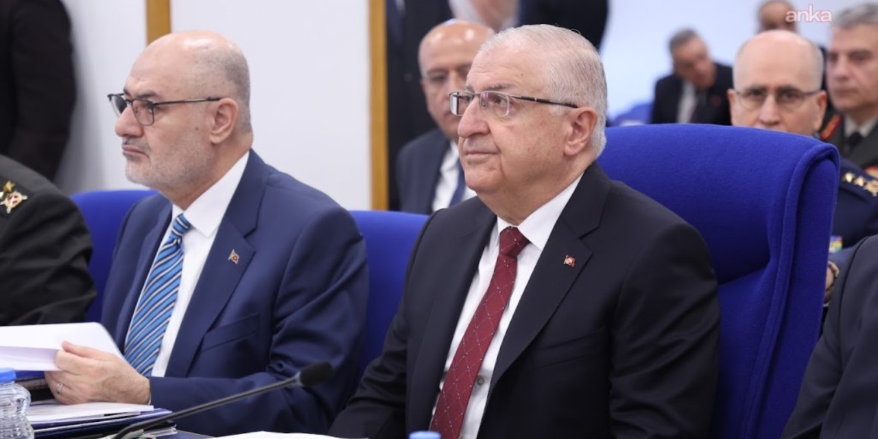 Teğmenlerin ihracı... Yaşar Güler 'kılıf' gibi gerekçeyi böyle savundu