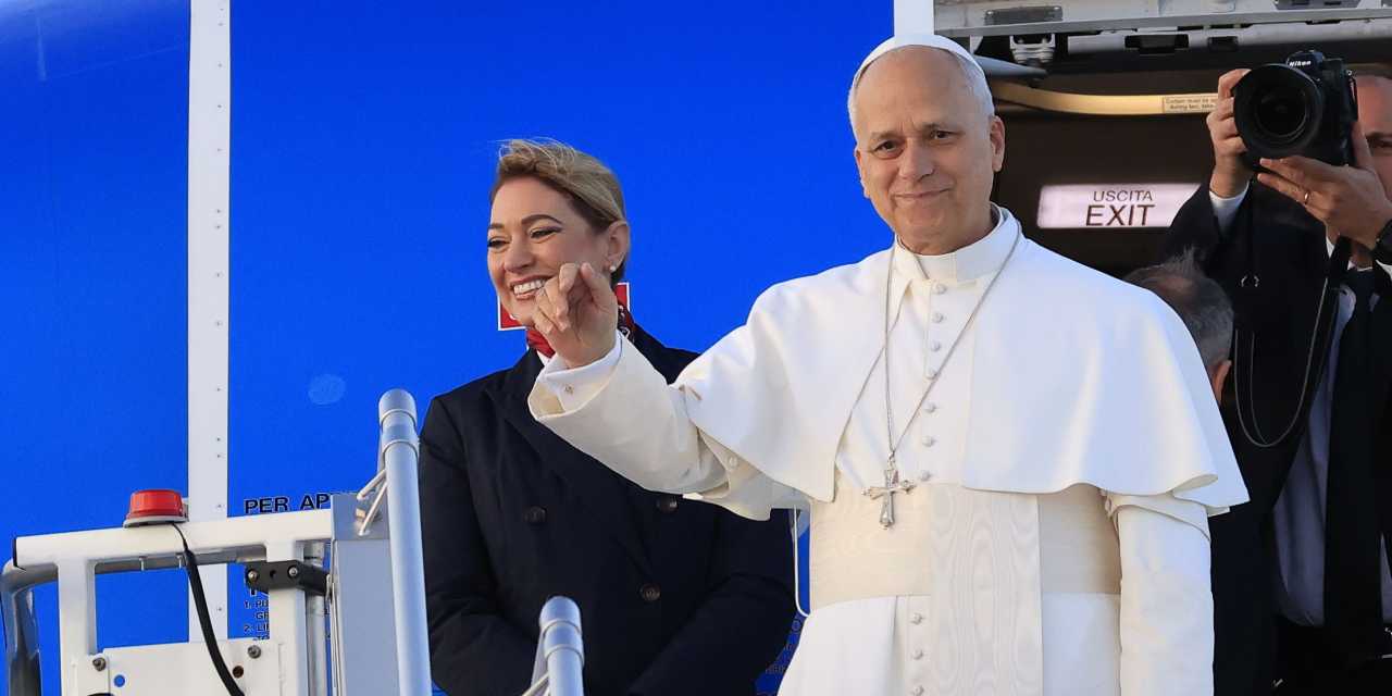 Adım adım Papa Leo'yu izlediler