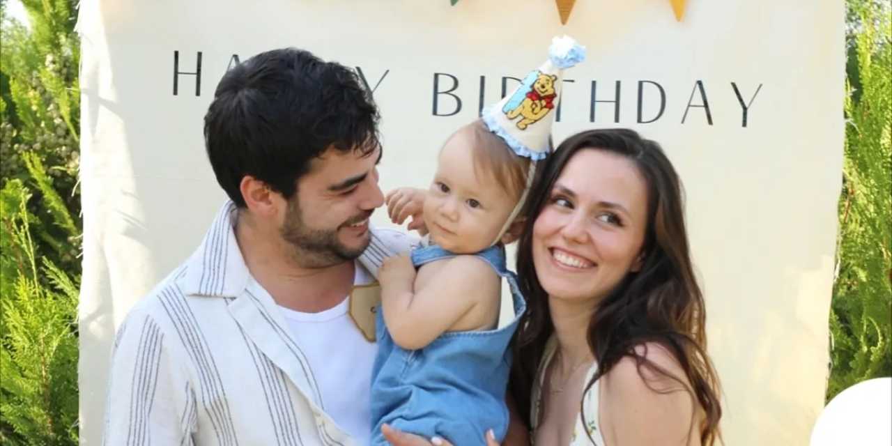 Ünlü çift İzmir dönüşü trafik kazası geçirdi