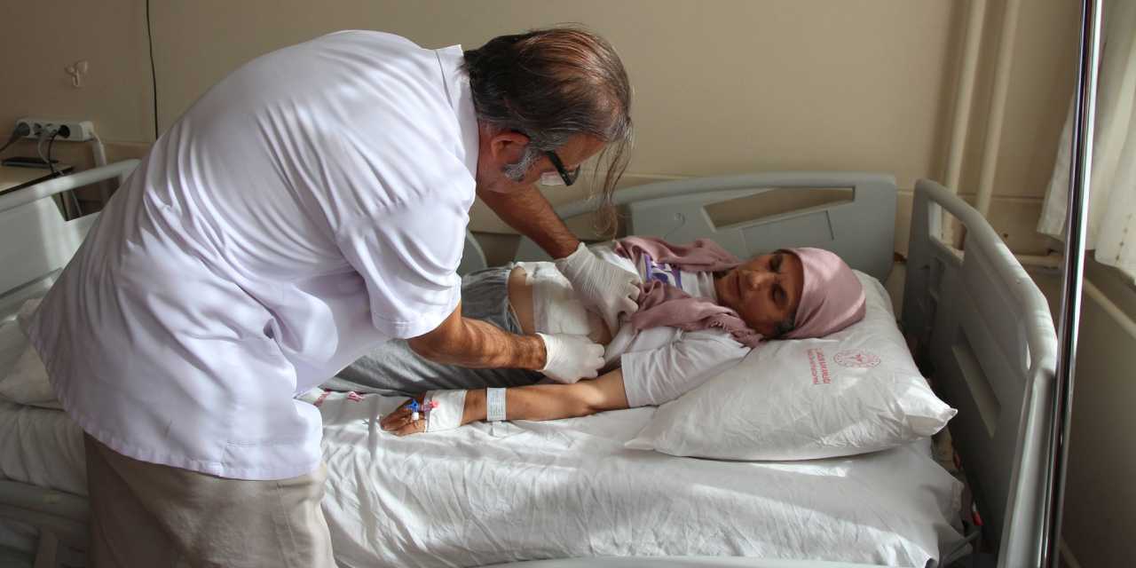 Doktorlar da inanamadı! İç organları ters tarafta çıktı