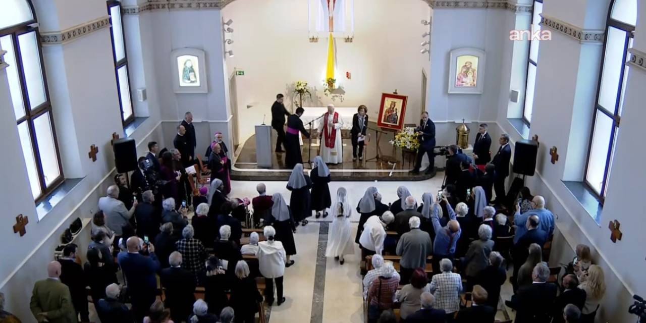 Papa'nın İstanbul ziyaretleri devam ediyor: Fransız Fakirhanesi ve Fakirlerin Küçük Kız Kardeşleri ziyaret etti