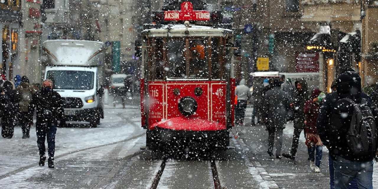 İstanbul'a lapa lapa kar yağacak tarihi açıkladı