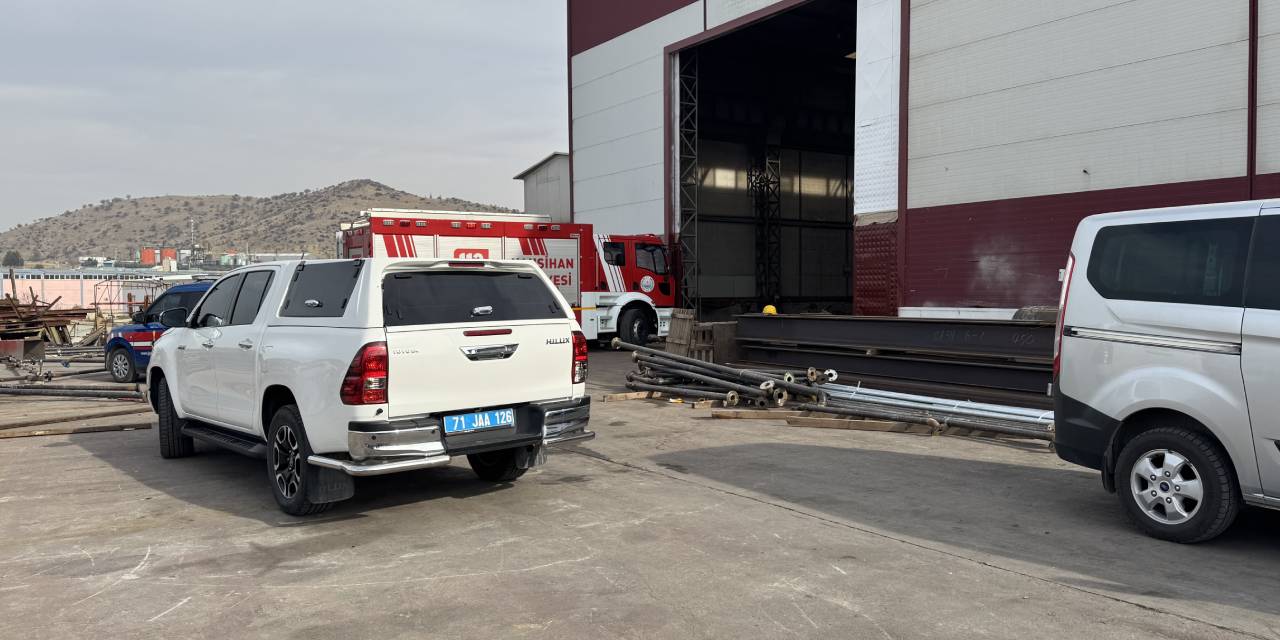 Kırıkkale'de iş cinayeti! Kayan sacın altında kalan 2 işçi yaşamını yitirdi