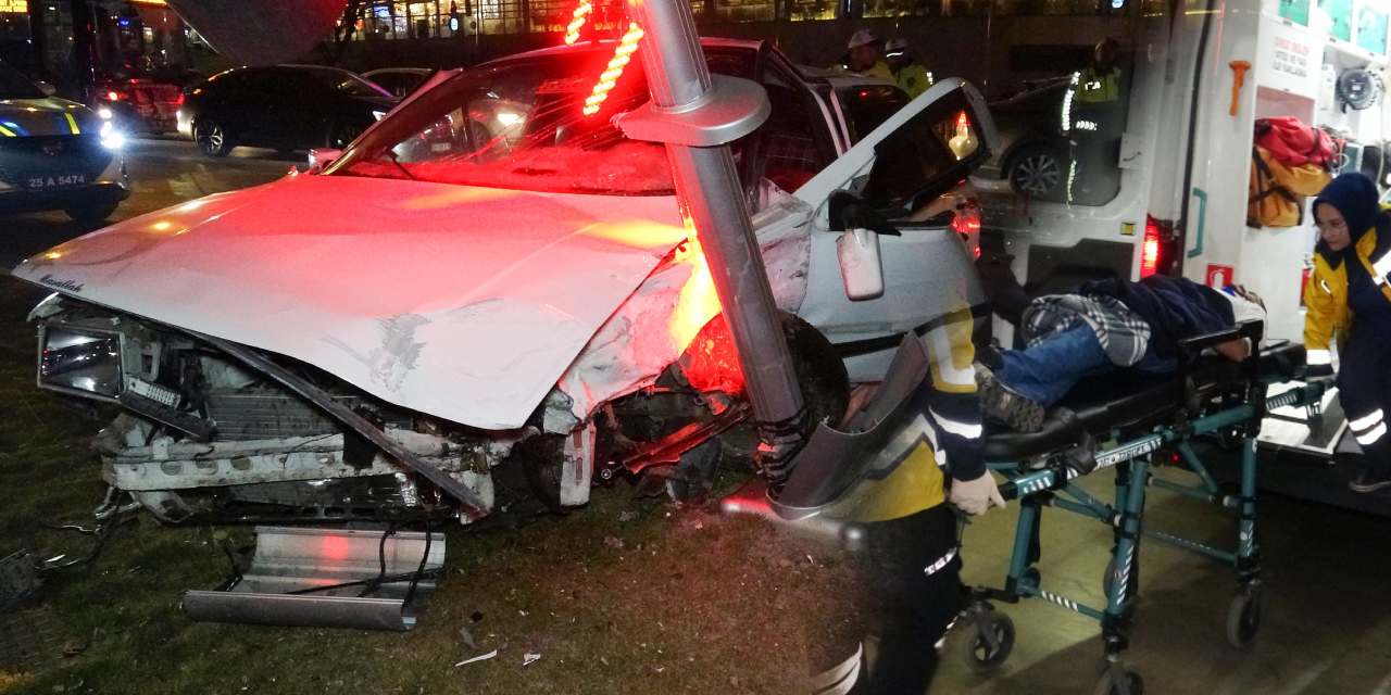 Polisten kaçan ehliyetsiz sürücü kazaya neden oldu: 3 yaralı! Daha önce 5 kez alkollü araç kullanmaktan işlem görmüş