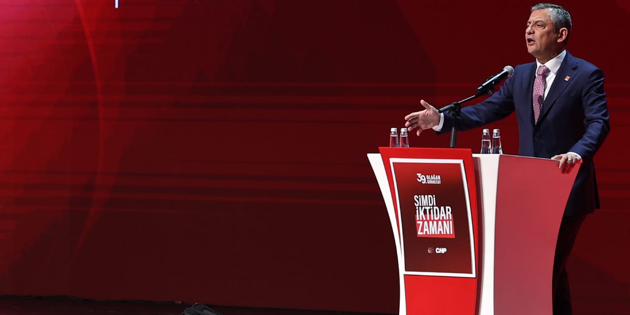 CHP Kurultayı'nda en kritik gün! Özgür Özel bir yılda üçüncü kez genel başkan seçildi