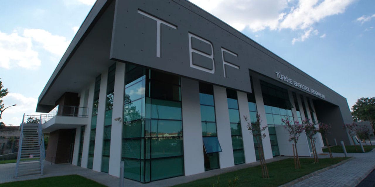 Ligden çekildi: Federasyon çıktığı tüm maçları hükmen mağlup saydı