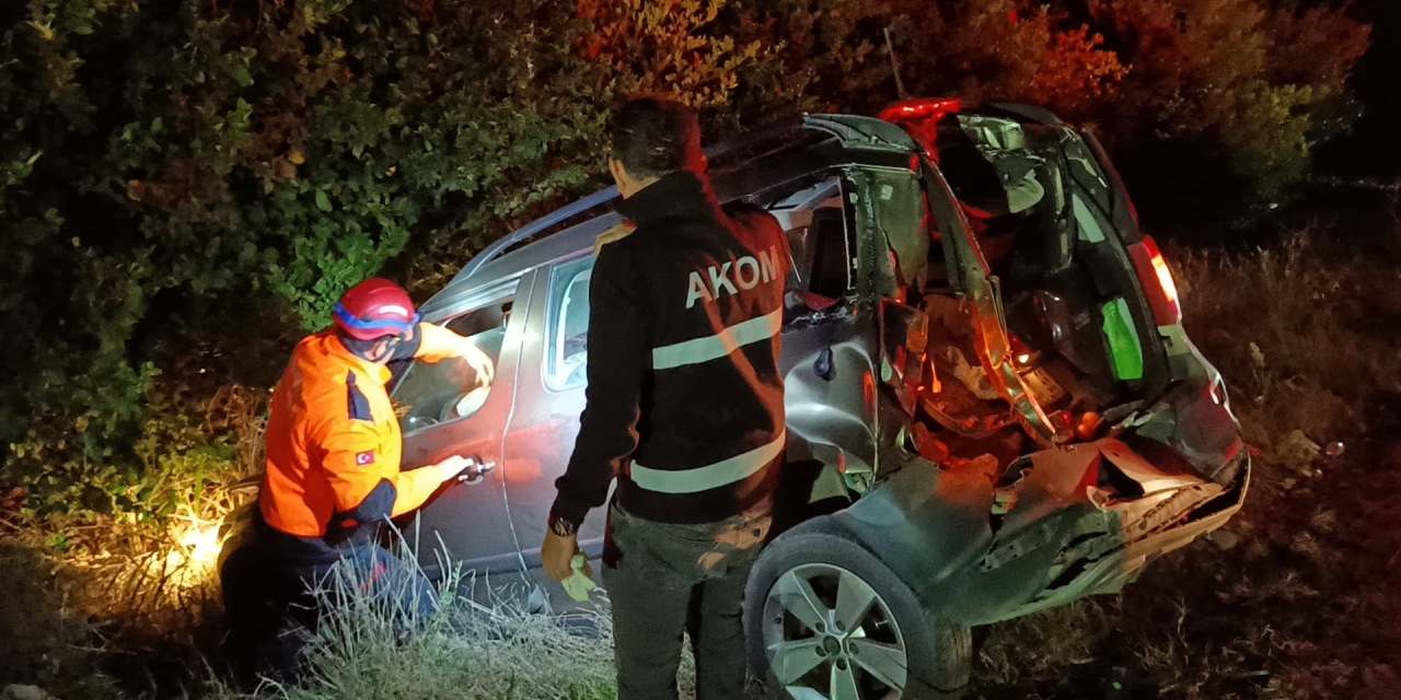 Adana'da talihsiz kaza: Önce traktör ardından kamyon çarptı! Otomobil sürücüsünün durumu ağır