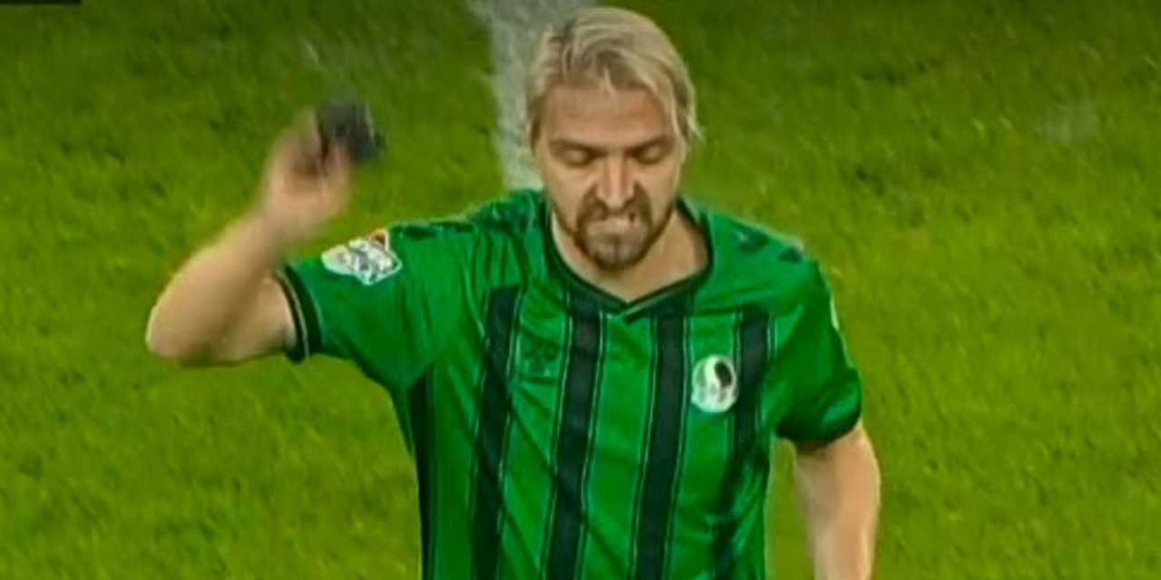Yok artık Caner Erkin: Yine kırmızı kart gördü