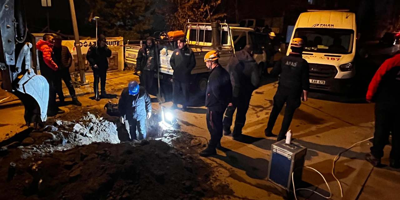 Erzurum'da doğal gaz sızıntısı kenti alarma geçirdi: Önceki gün patlama olmuştu