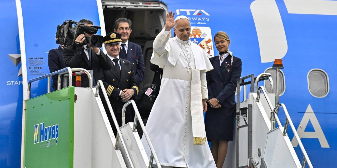 Papa 14. Leo Türkiye'den ayrıldı
